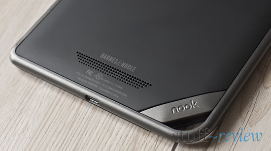 Nook Color - Curvy back, speaker port and magnetic latch