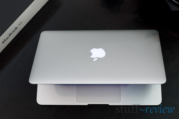 MacBook Air 2011 smooth aluminium curves