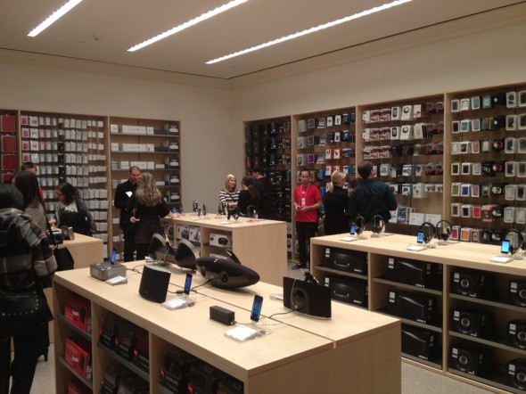 Grand Central Terminal Apple Store accessory room