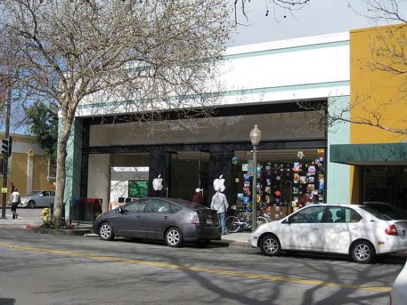 Apple Store in Palo Alto