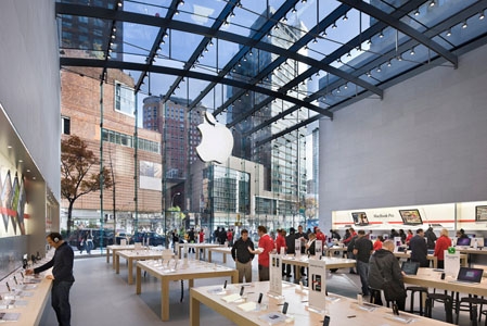 Apple Store in Upper West Side, NY