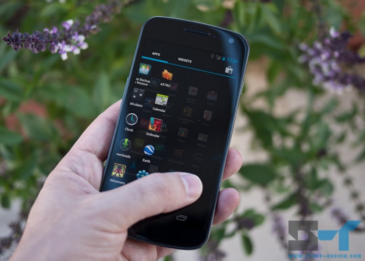 Samsung Galaxy Nexus front - applications drawer