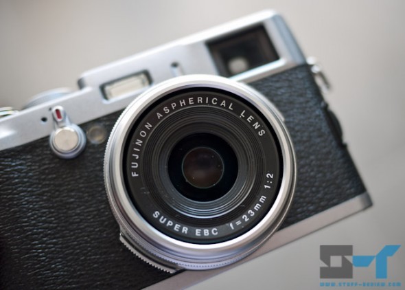 Fujifilm X100 sticky aperture blade issue, close-up of lens at F16 shutter button pressed