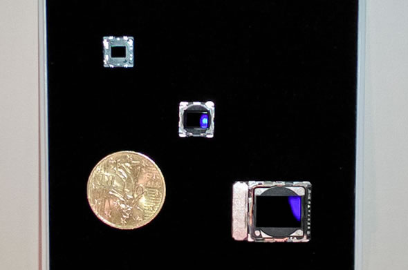 Nokia 808 PureView 41-megapixel sensor (bottom right) comparison to 5 and 8-megapixel sensors