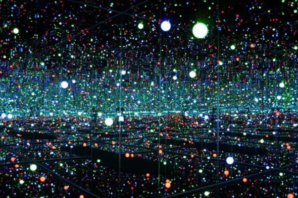 Yayoi Kusama 'Infinity Mirror' room multi-color lights