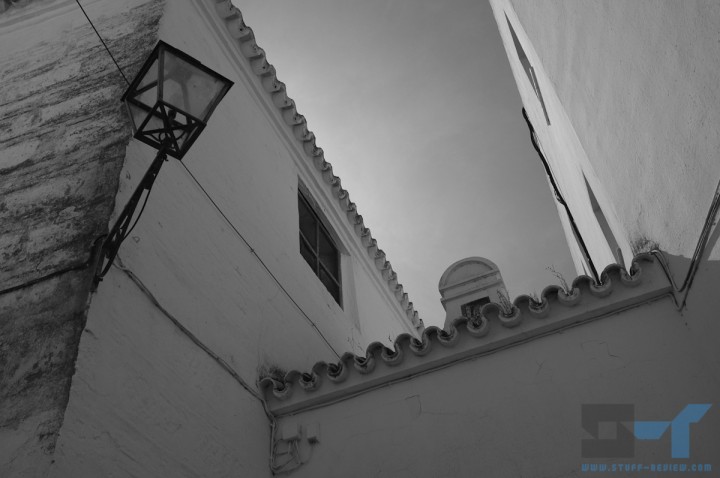 Fujifilm X100 sample shot: Arcos de la Frontera, Spain @ 1/420sec f/7.1, ISO 200