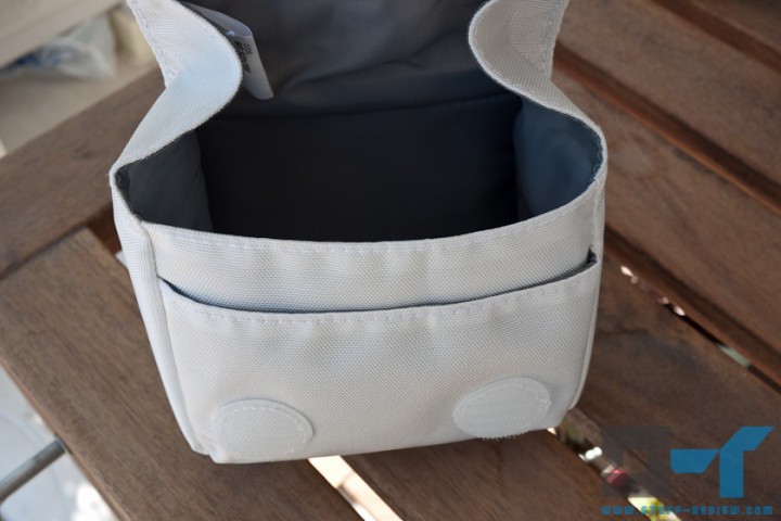 Manfrotto Nano VII camera pouch inside