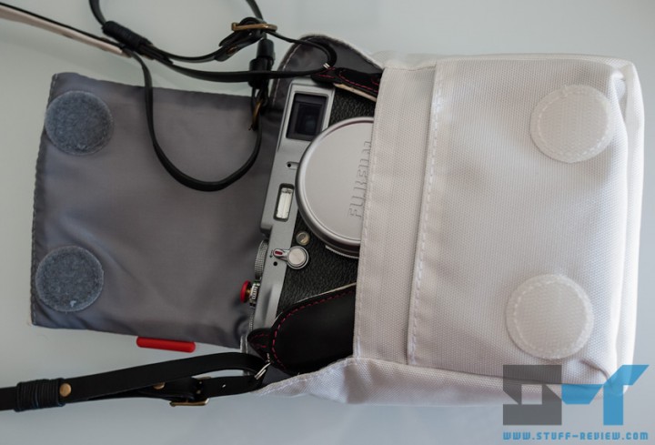 Manfrotto Nano VII camera pouch with Fujifilm X100 inside