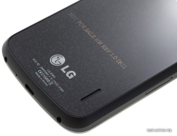 LG Google Nexus back bottom close-up